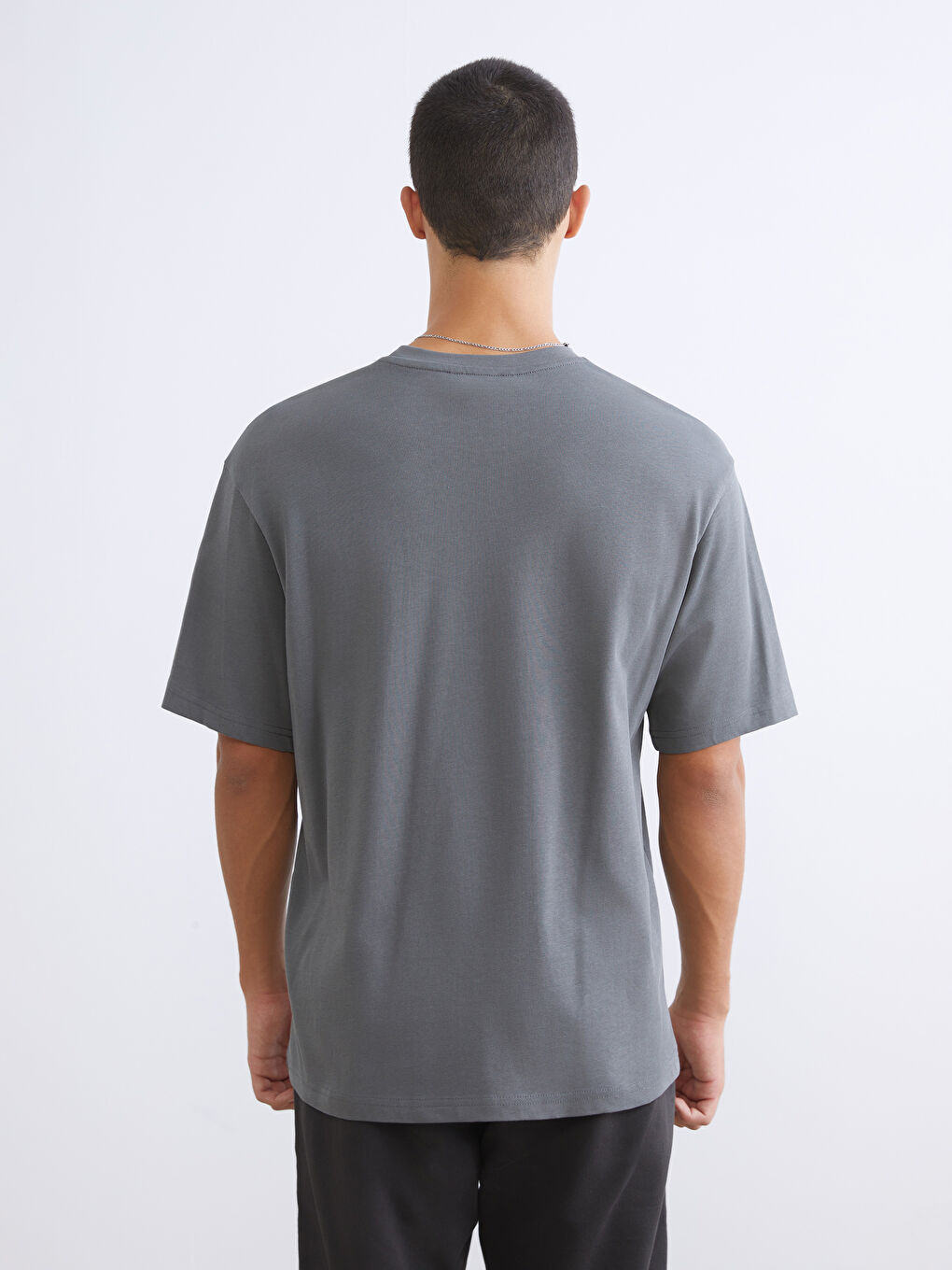 Gri Bisiklet Yaka Erkek Tişört-3