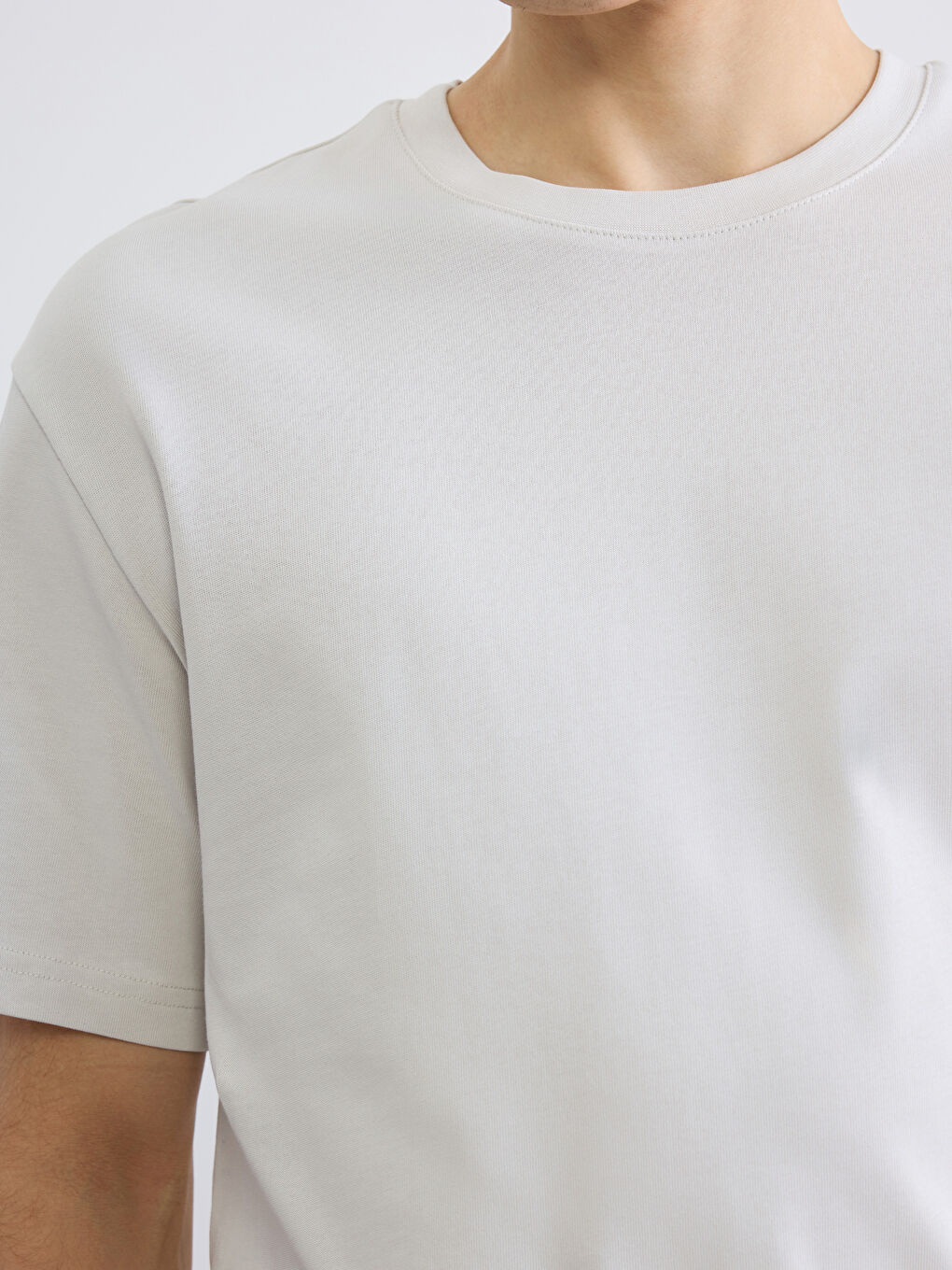 Bej Bisiklet Yaka Erkek Tişört-2