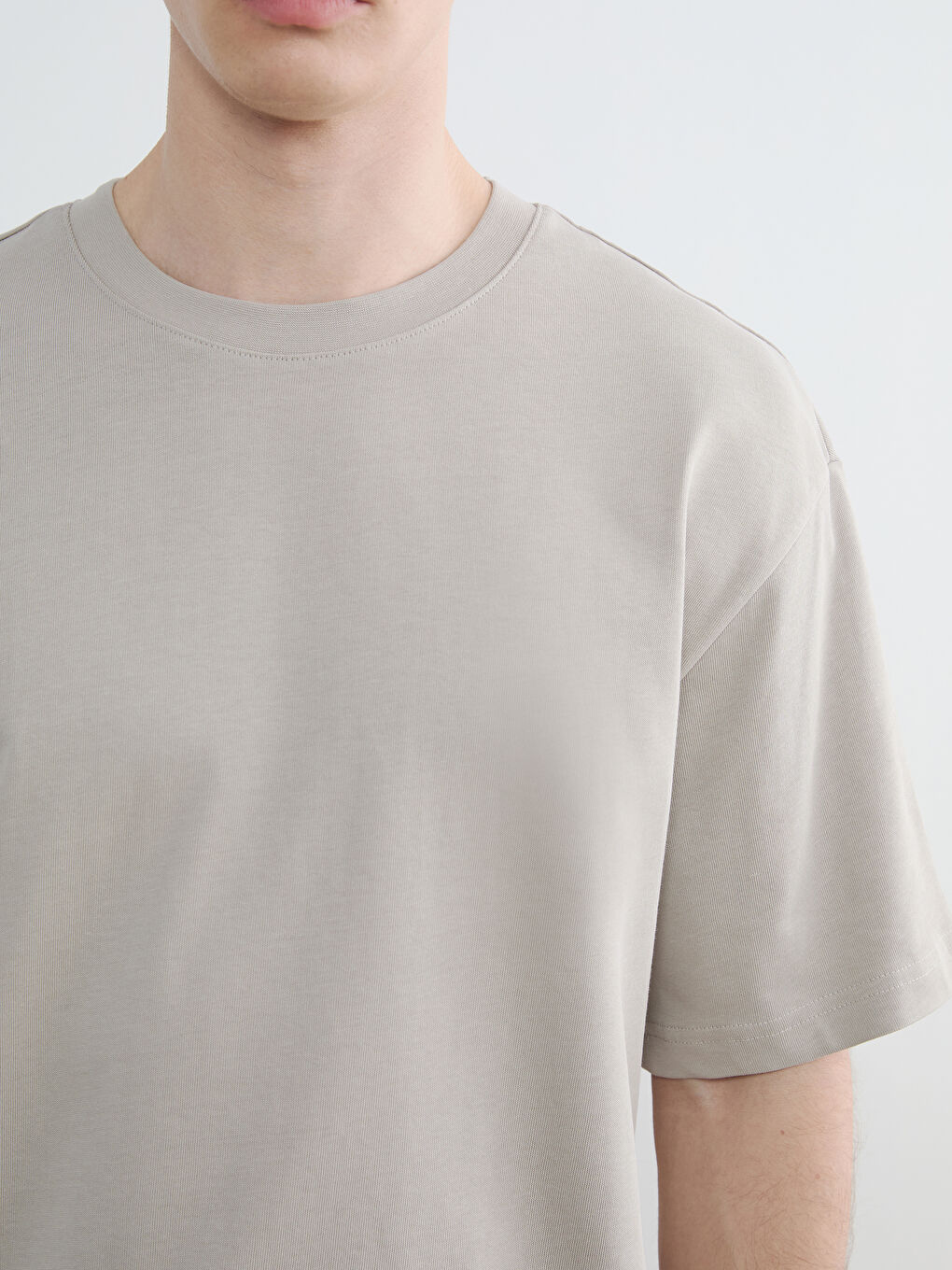 Gri Bisiklet Yaka Erkek Tişört-2