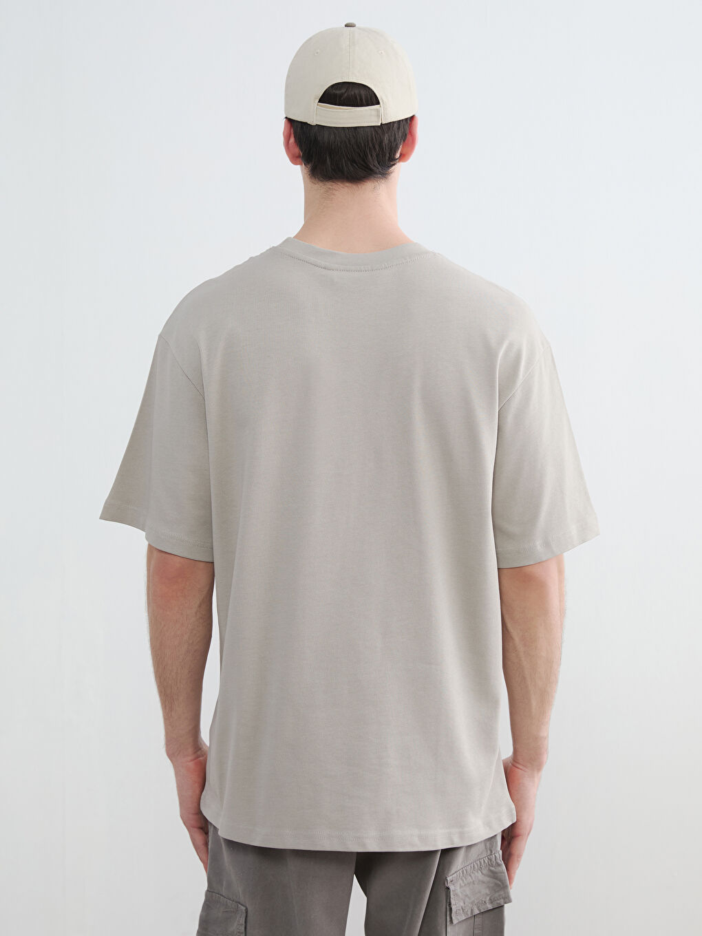 Gri Bisiklet Yaka Erkek Tişört-3