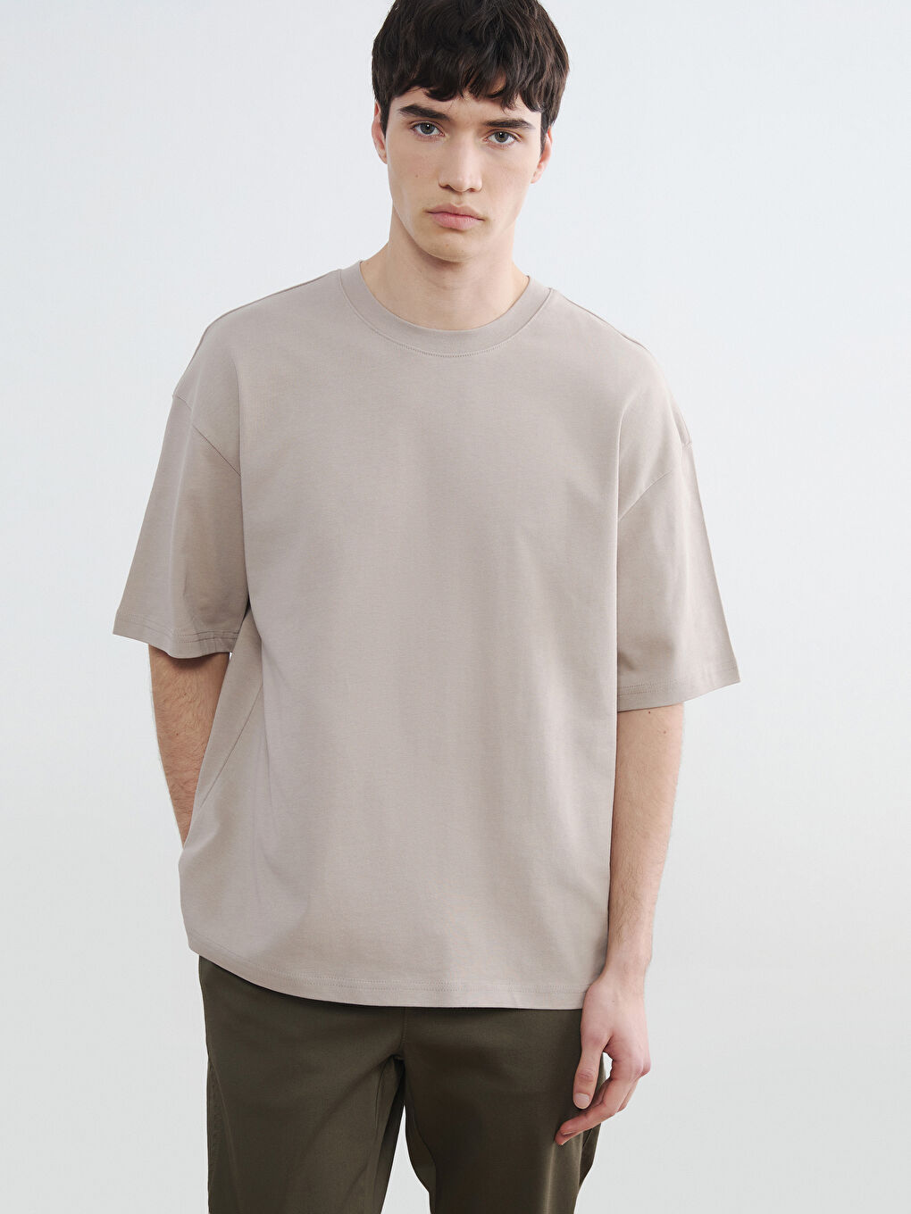 Bej Bisiklet Yaka Erkek Tişört