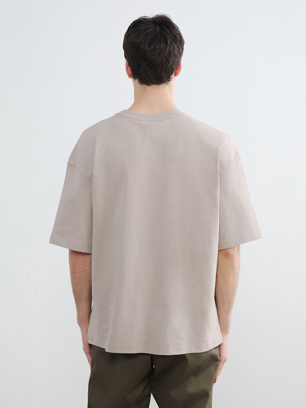 Bej Bisiklet Yaka Erkek Tişört-3