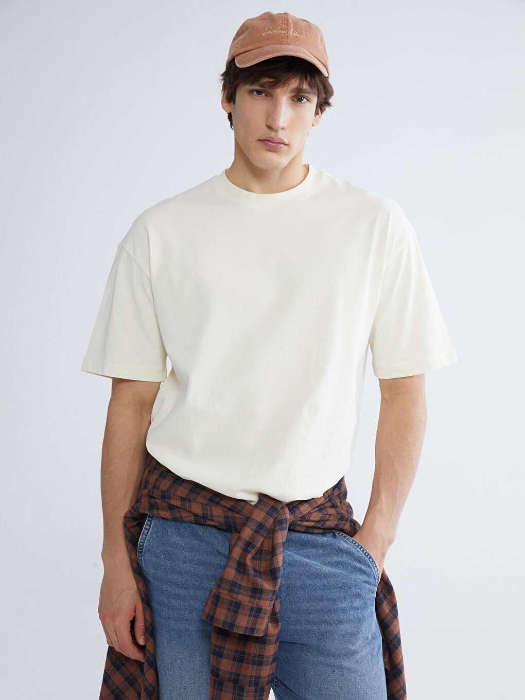 Ekru Bisiklet Yaka Erkek Tişört