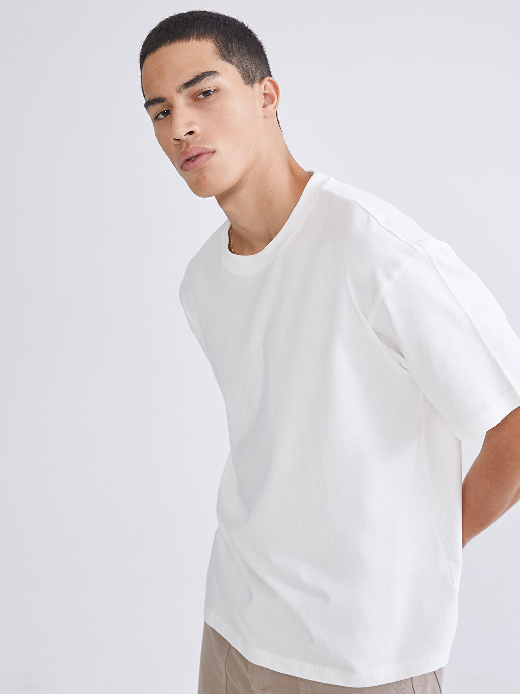 Ekru Bisiklet Yaka Erkek Oversize Fit Tişört