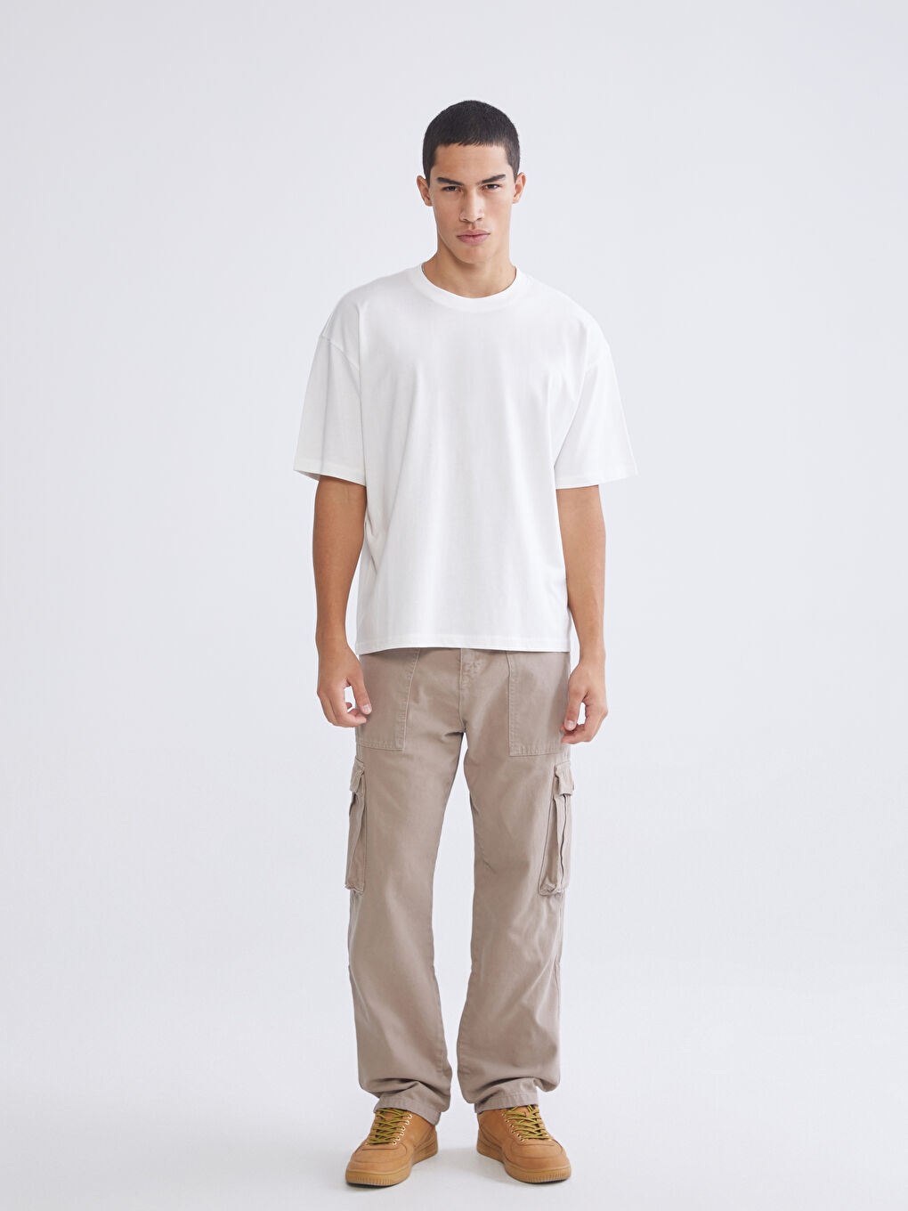 Ekru Bisiklet Yaka Erkek Oversize Fit Tişört-1