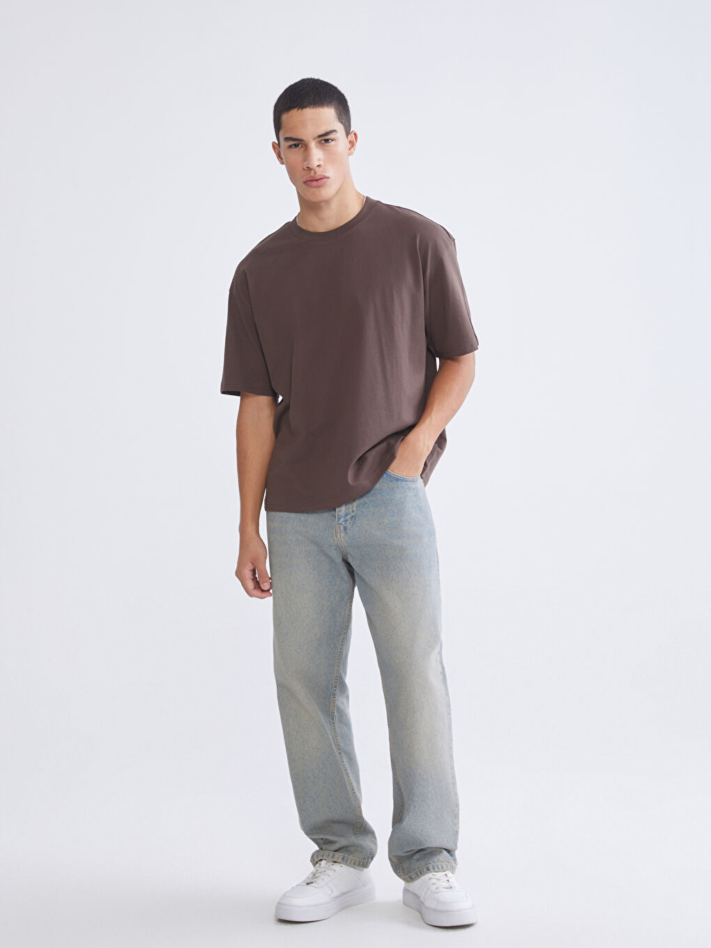 Kahverengi Bisiklet Yaka Erkek Oversize Fit Tişört-1