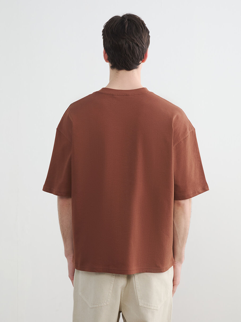 تي شيرت أساسي سميك بفتحة واسعة من قطن 100%-3