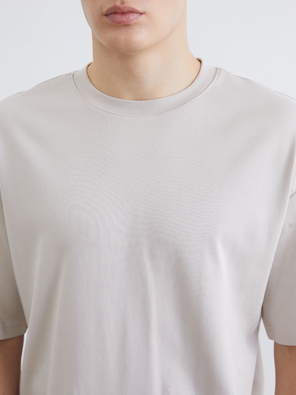 Bej Bisiklet Yaka Erkek Tişört-3