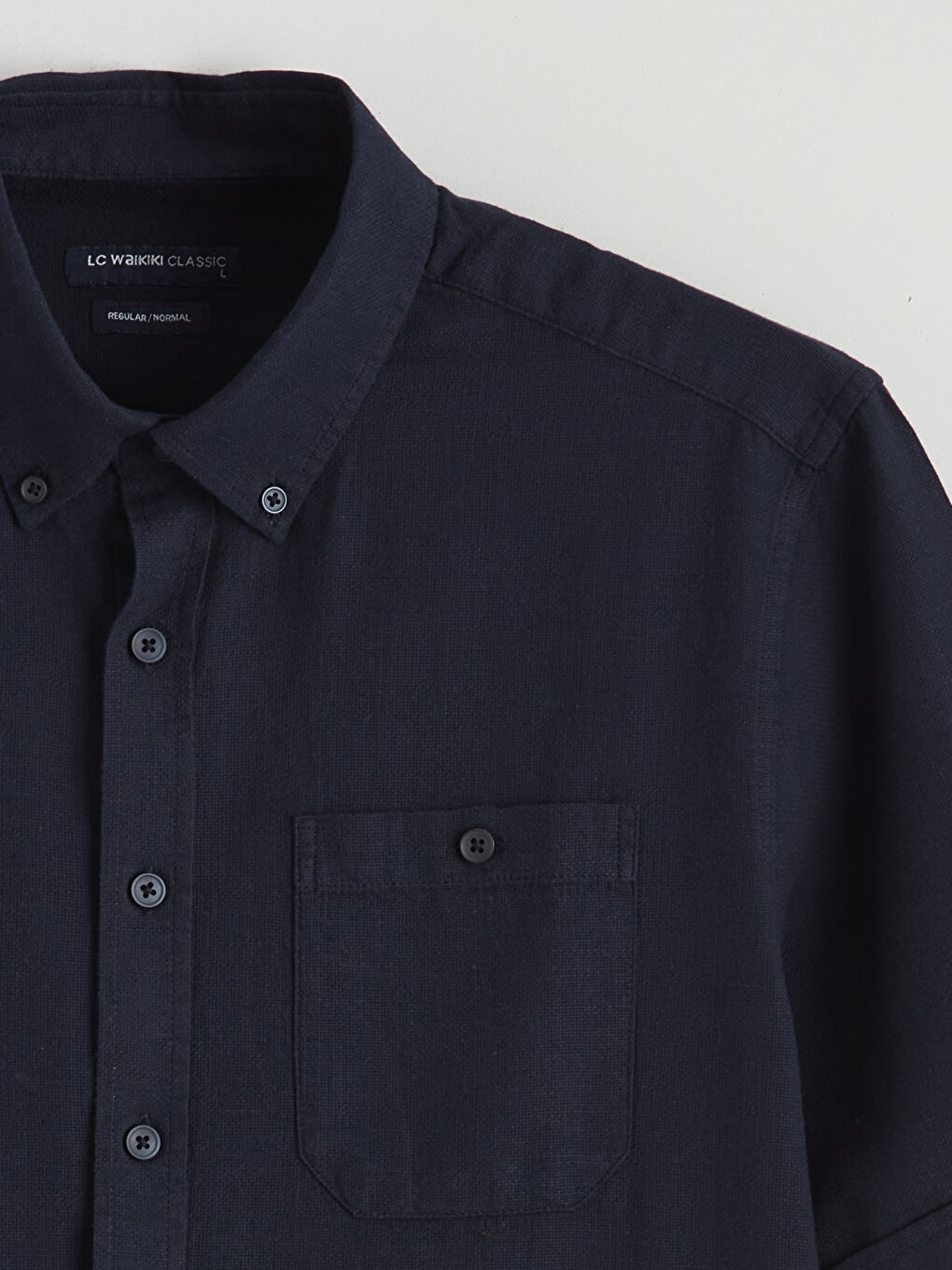 Мужская рубашка стандартного кроя из поплина-9