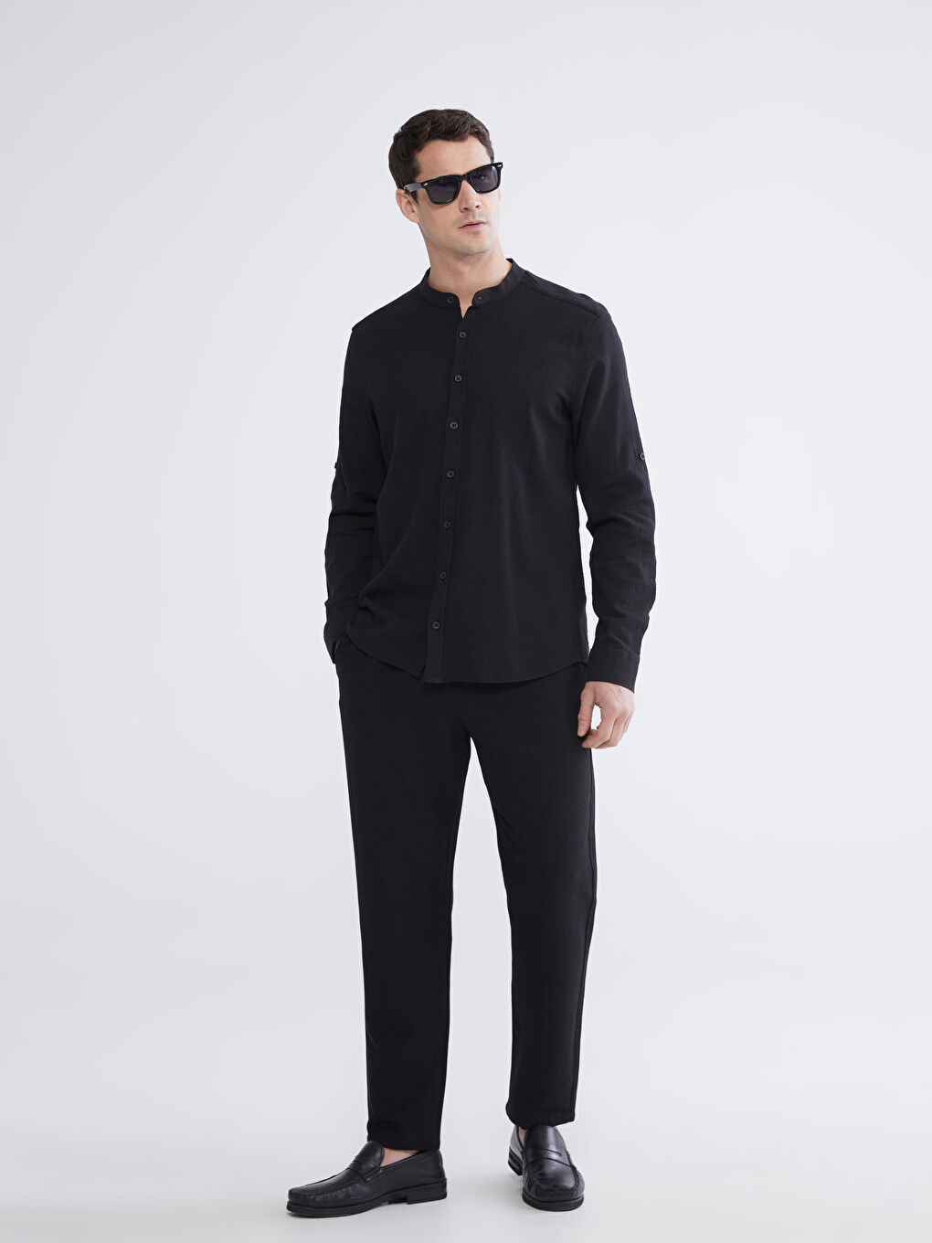 Siyah Regular Fit Hakim Yaka Erkek Gömlek-1