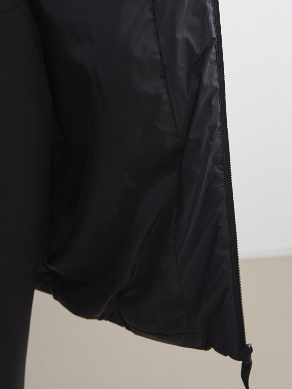 Women's Hooded Puffer Jacket-3