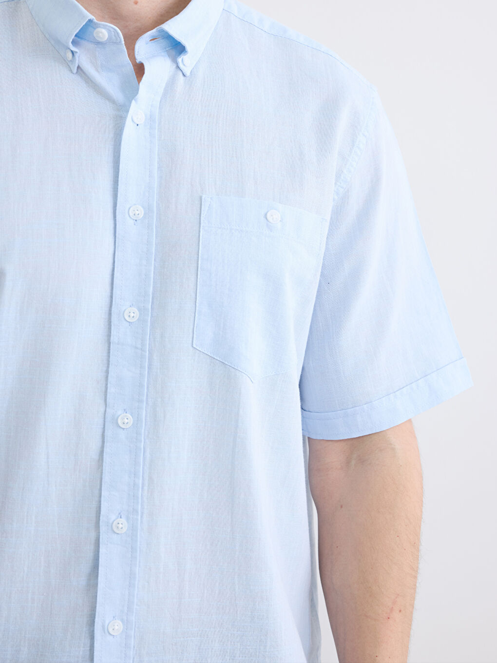 قميص للرجال بقصة عادية من مزيج الكتان-2