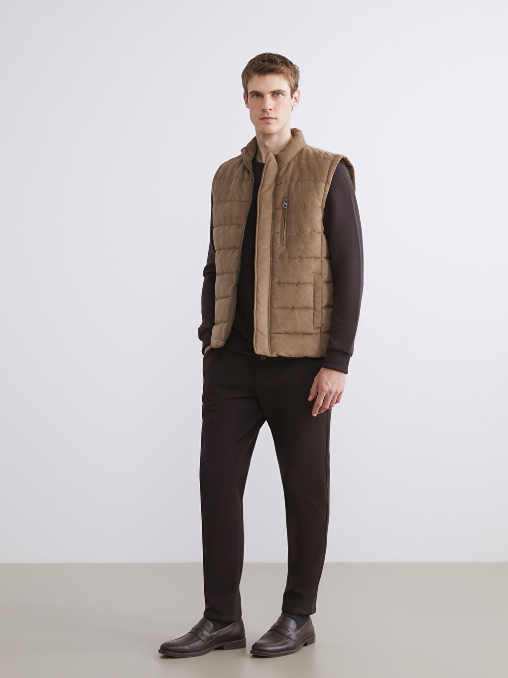 Man BROWN Puffer Gilet-1