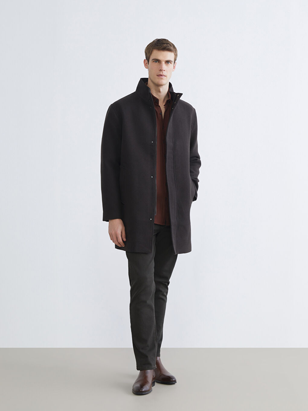 Kahverengi Standart Kalıp Dik Yaka Erkek Kaşe Kaban-1