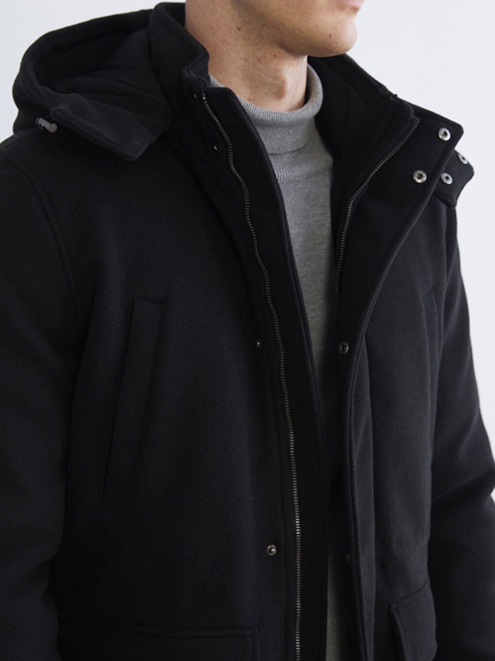 Siyah Standart Kalıp Kapüşonlu Erkek Kaşe Mont-2