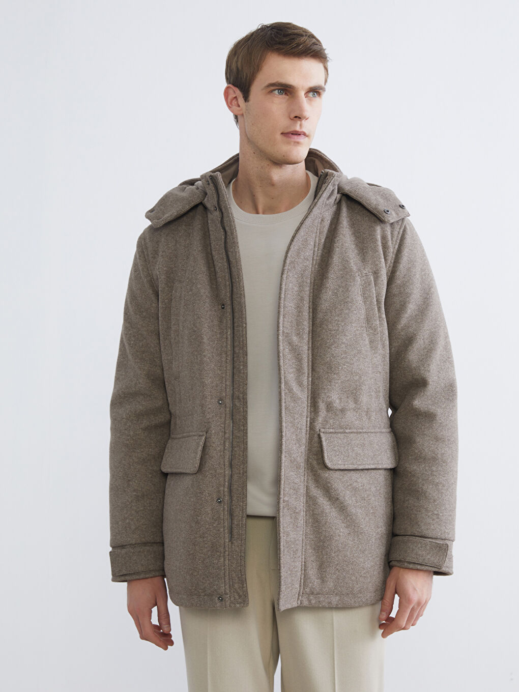 Bej Standart Kalıp Kapüşonlu Erkek Kaşe Mont