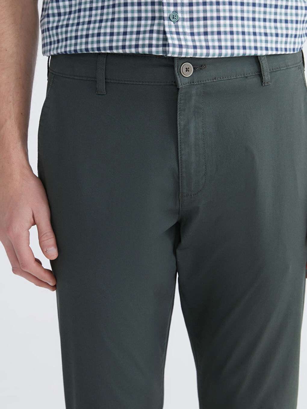 Man KHAKI Chino Trousers-2