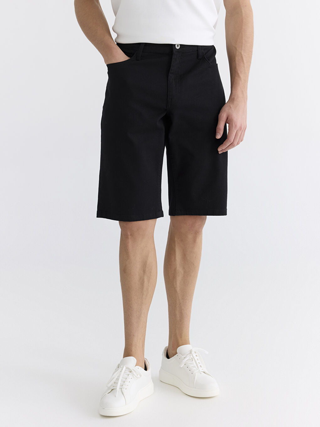 Siyah Slim Fit Erkek Şort-1