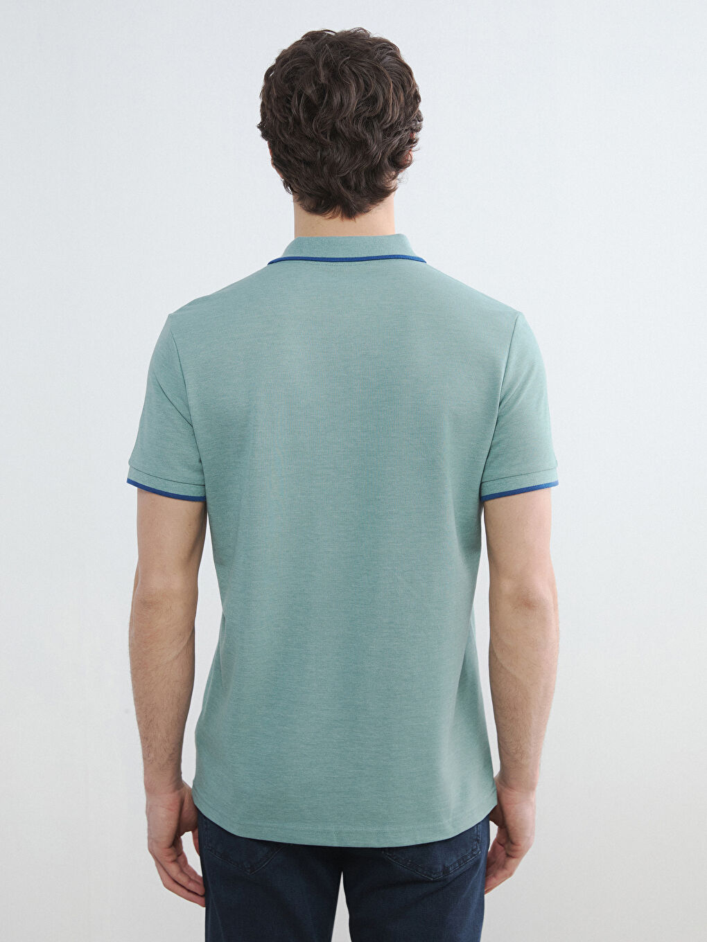 Футболка Мужская Пике Однотонная с Воротником Поло-6