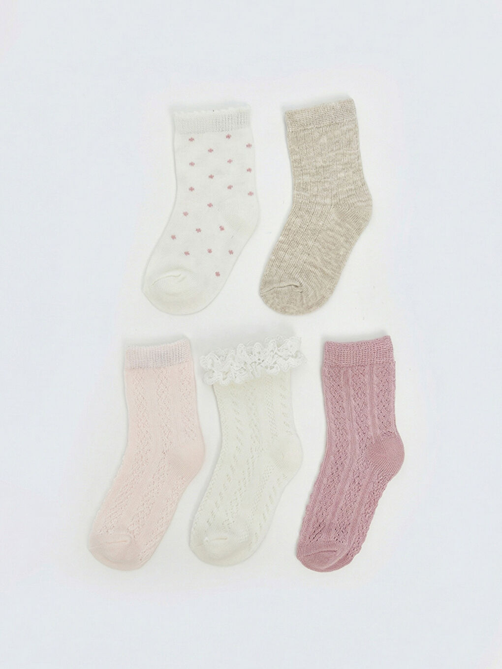 Predivan set od pet čarapica za bebu devojčicu sa uzorcima.-2