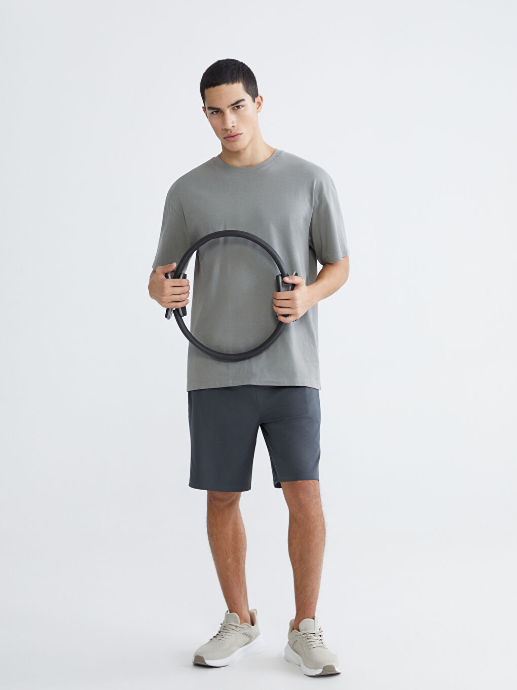 Gri Standart Kalıp Erkek Spor Şort