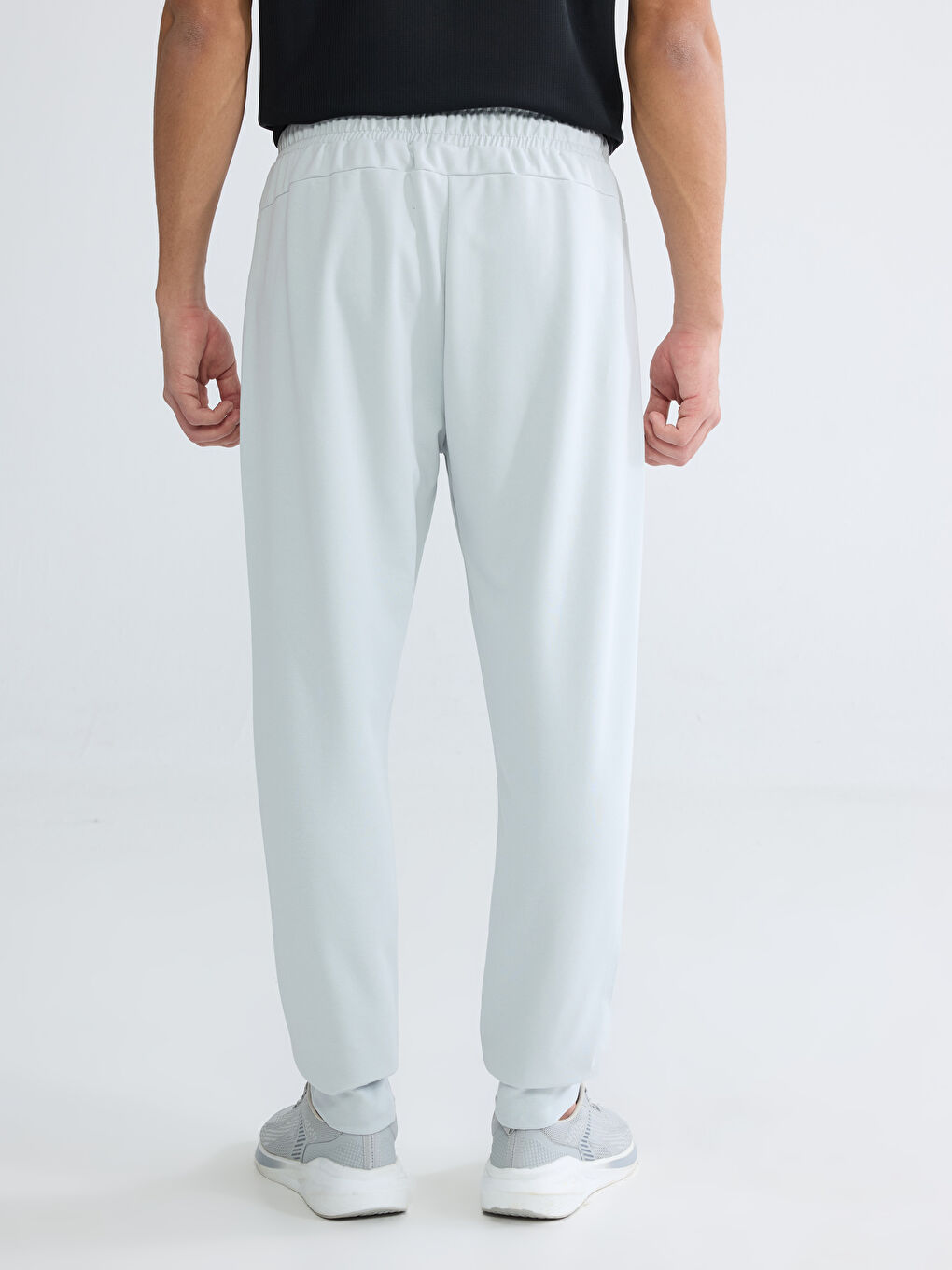 تەرەکسوتی غارغارێن خۆڵه‌مێشی پیاو-3