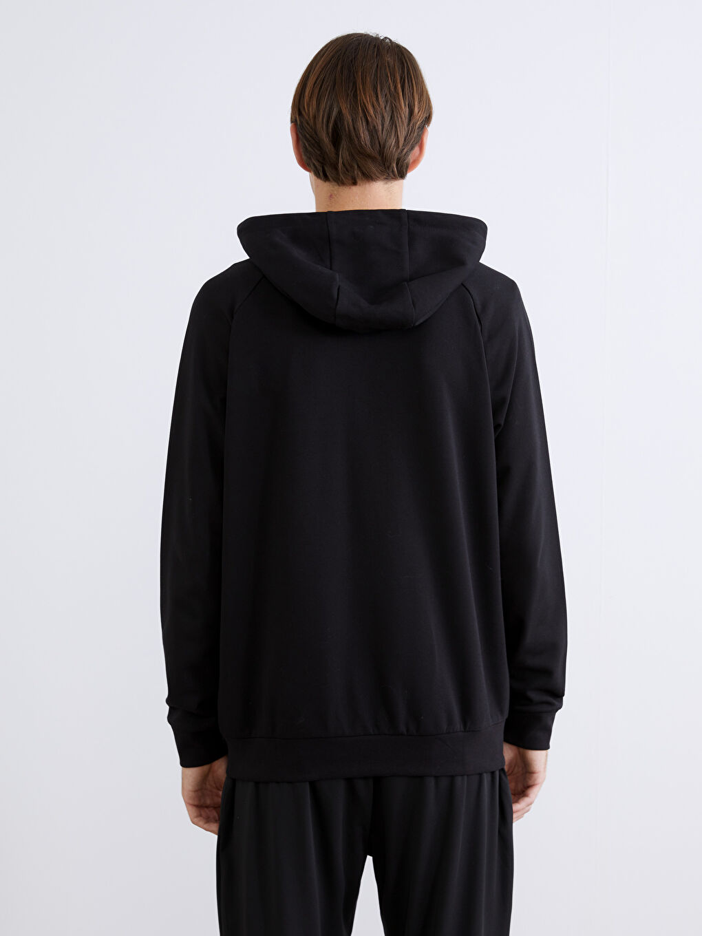 Siyah Kapüşonlu Uzun Kollu Erkek Sweatshirt-3