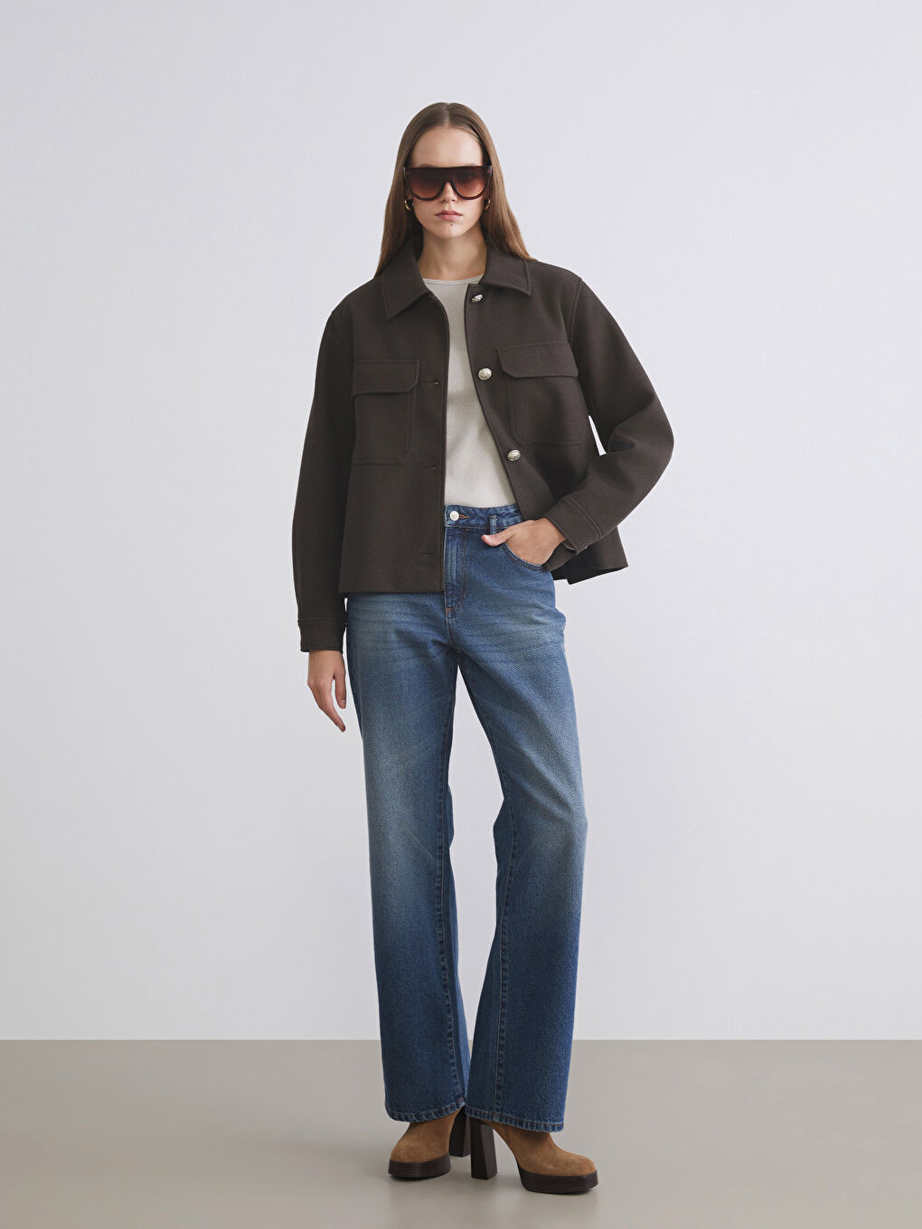 ئۆڤەرشێرت قاوه‌یی ژن-1