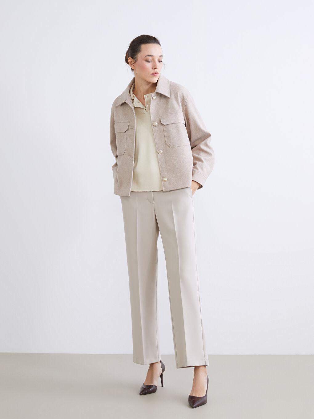 قميص خارجي بيج امرأة-1