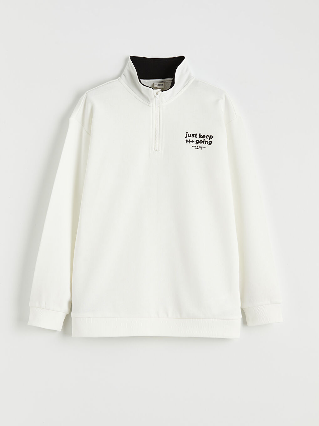 Dečiji duks sa visokim okovratnikom i poluzatvaračem