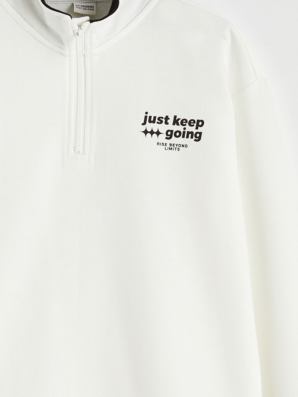 Dečiji duks sa visokim okovratnikom i poluzatvaračem-2