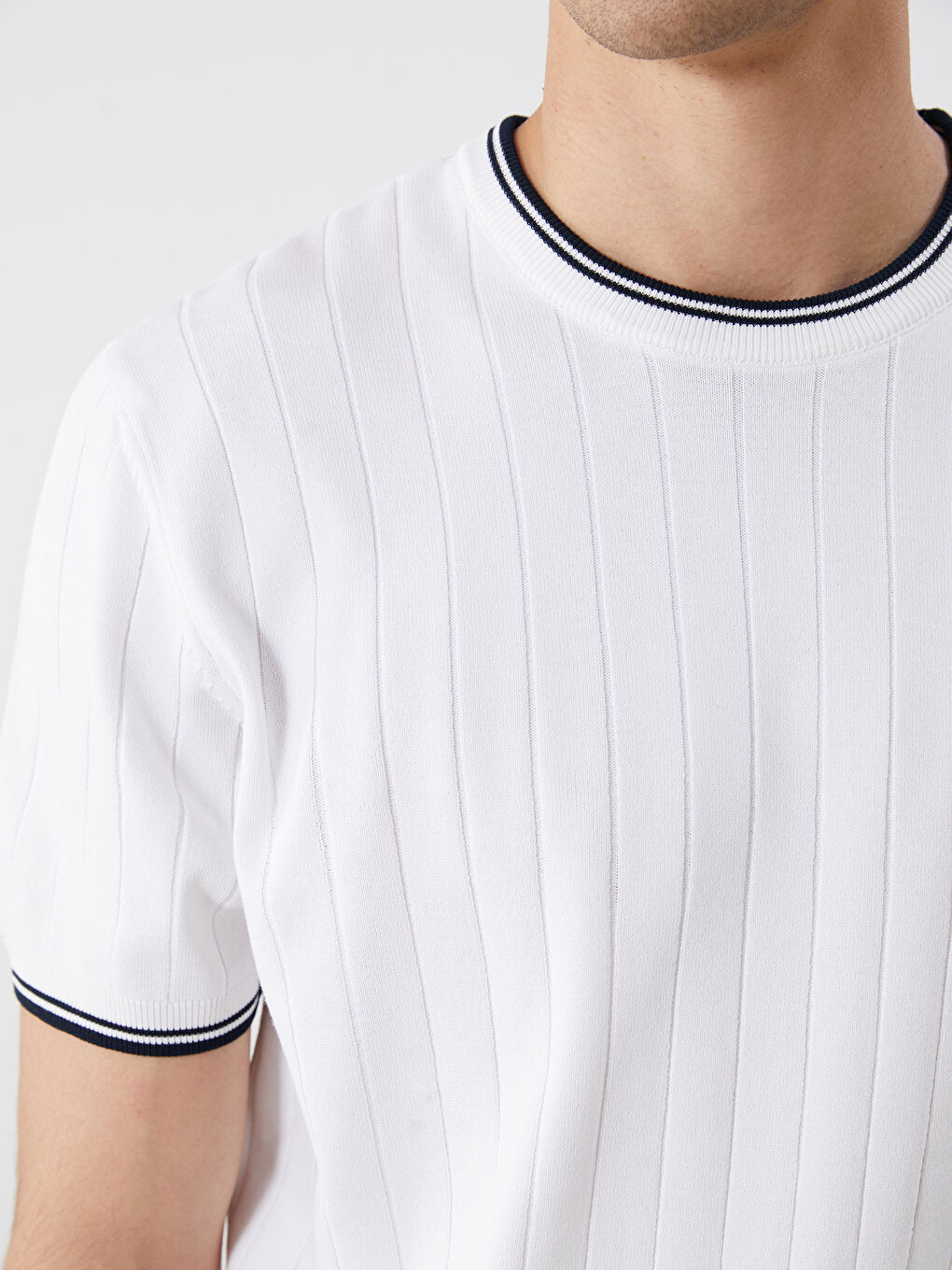 Ekru Bisiklet Yaka Kısa Kollu Erkek Triko Kazak-2