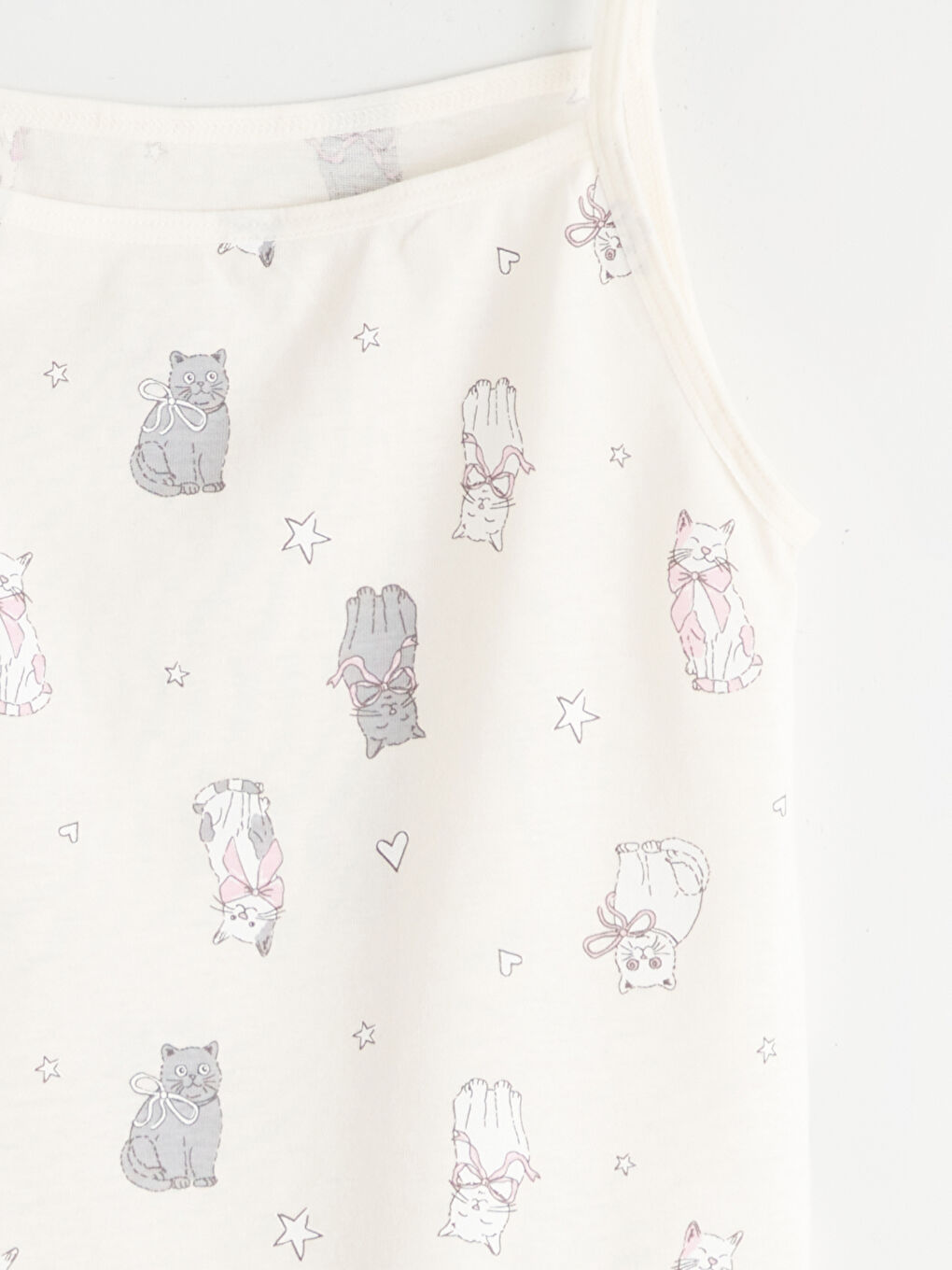 გოგონა კრემისფერი ჟილეტი-2