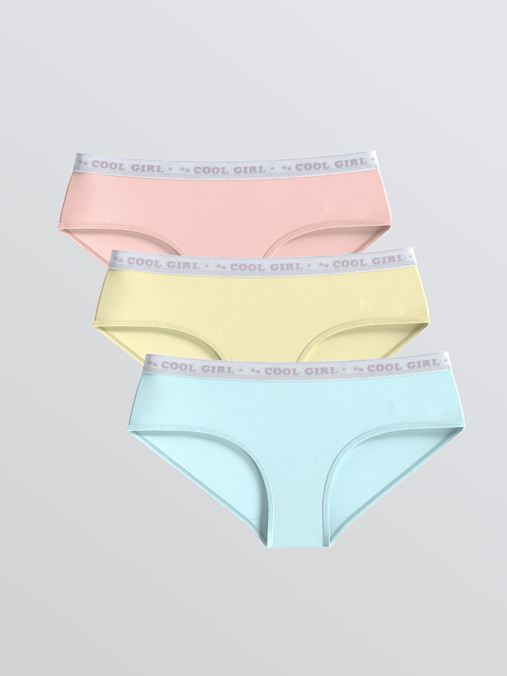 გოგონა ვარდისფერი ტრუსები