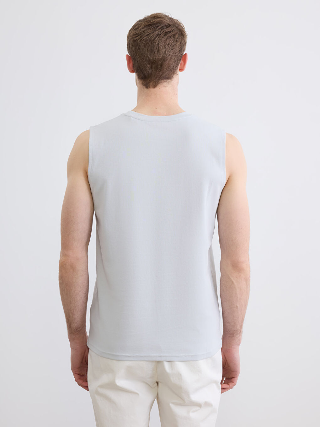 Gri Bisiklet Yaka Kolsuz Erkek Tişört-3