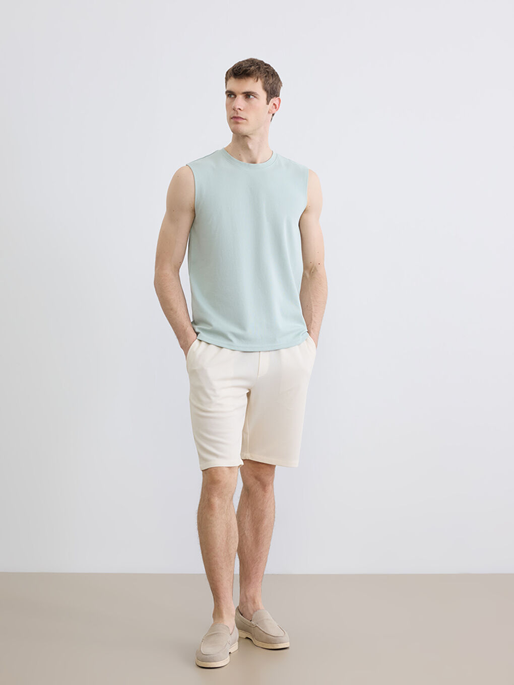 Yeşil Bisiklet Yaka Kolsuz Erkek Tişört-1