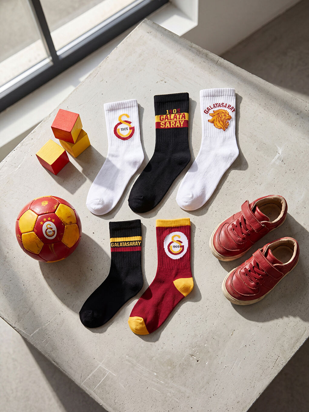 Karışık Galatasaray Desenli Erkek Çocuk Soket Çorap 5'li