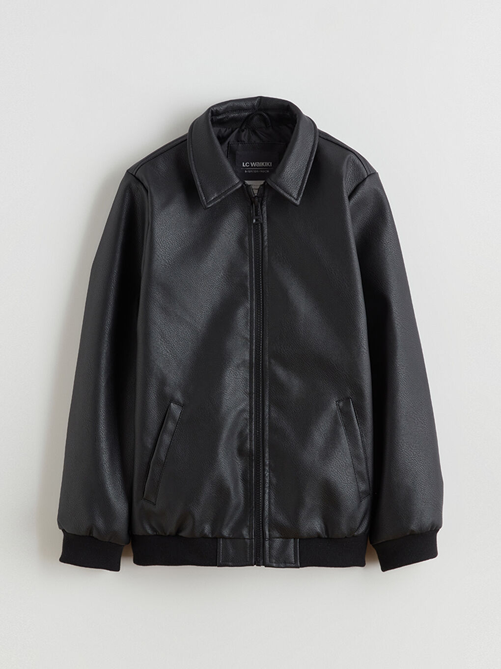 Siyah Deri Görünümlü Erkek Çocuk Mont