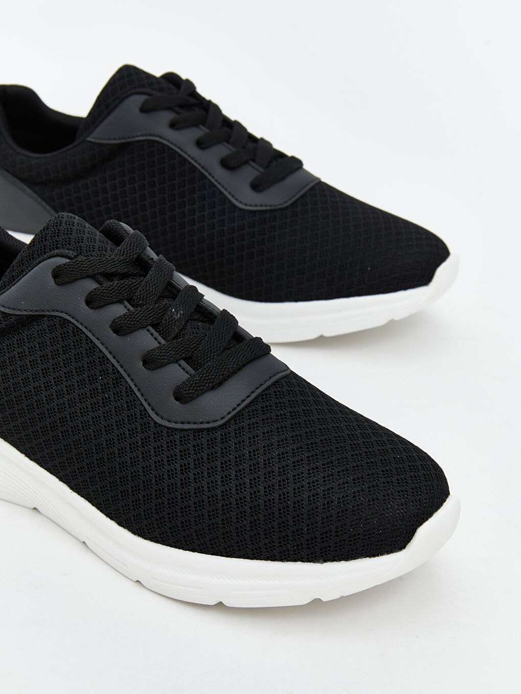 Siyah Bağcıklı Kadın Spor Ayakkabı-2