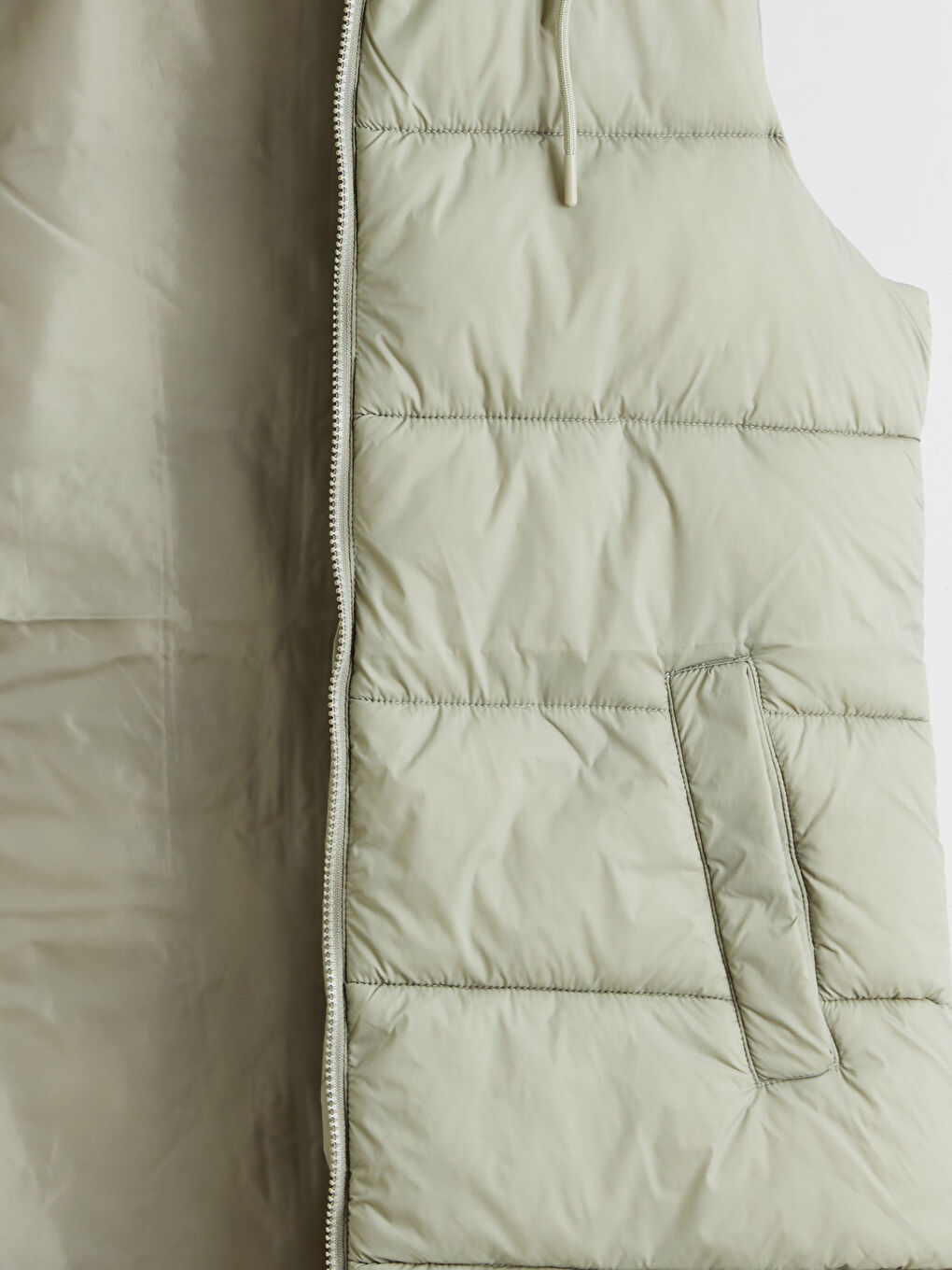 Women's Hooded Puffer Vest-7