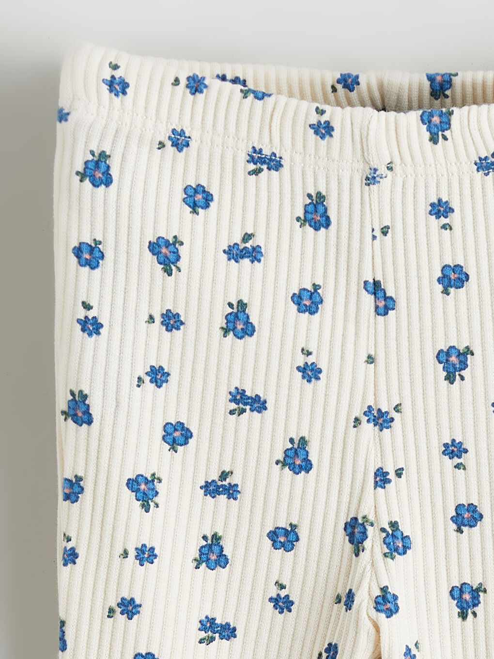 Bej Çiçek Desenli Kız Bebek İspanyol Paça Pantolon-2