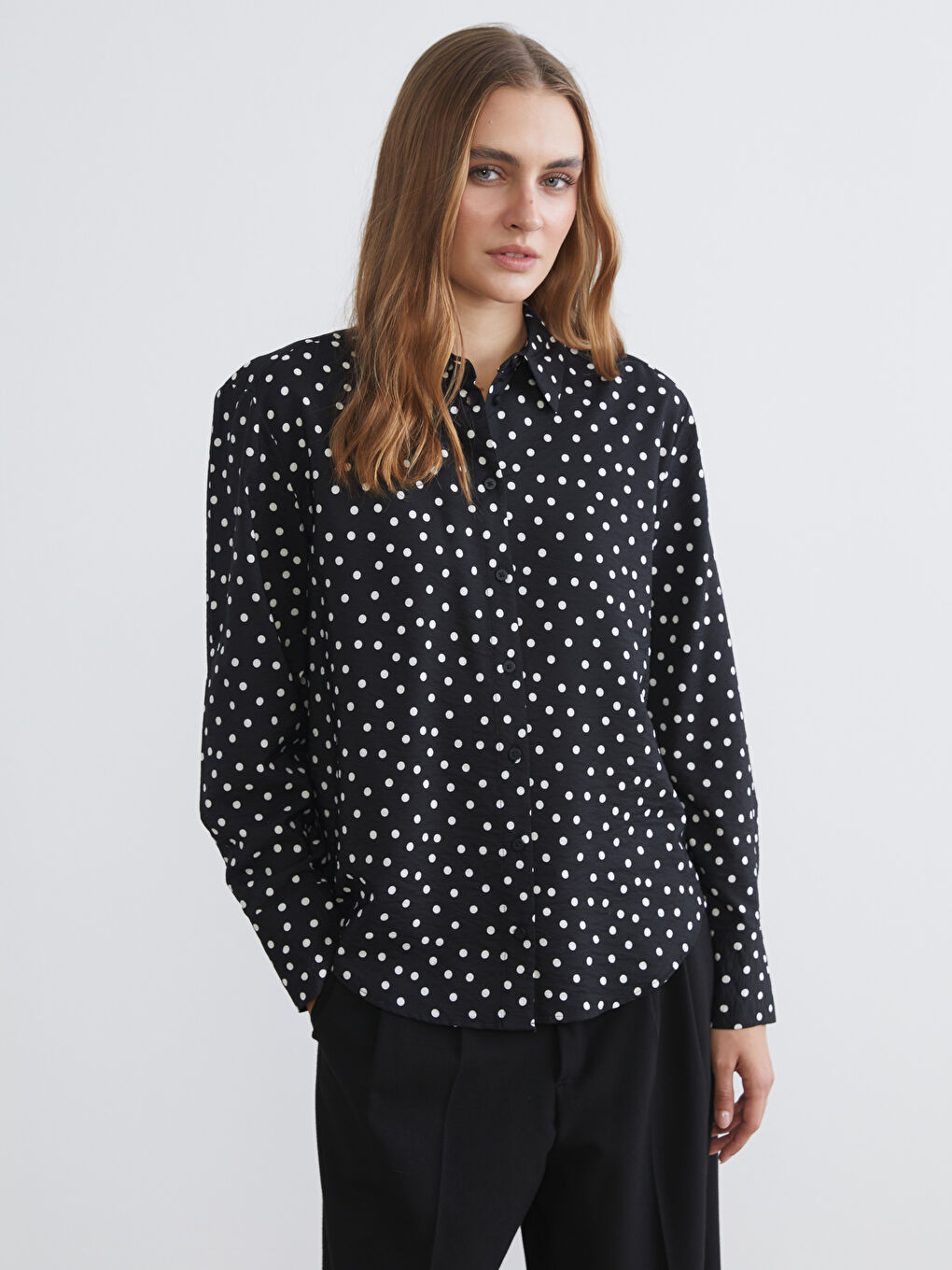 Дамска риза на точки