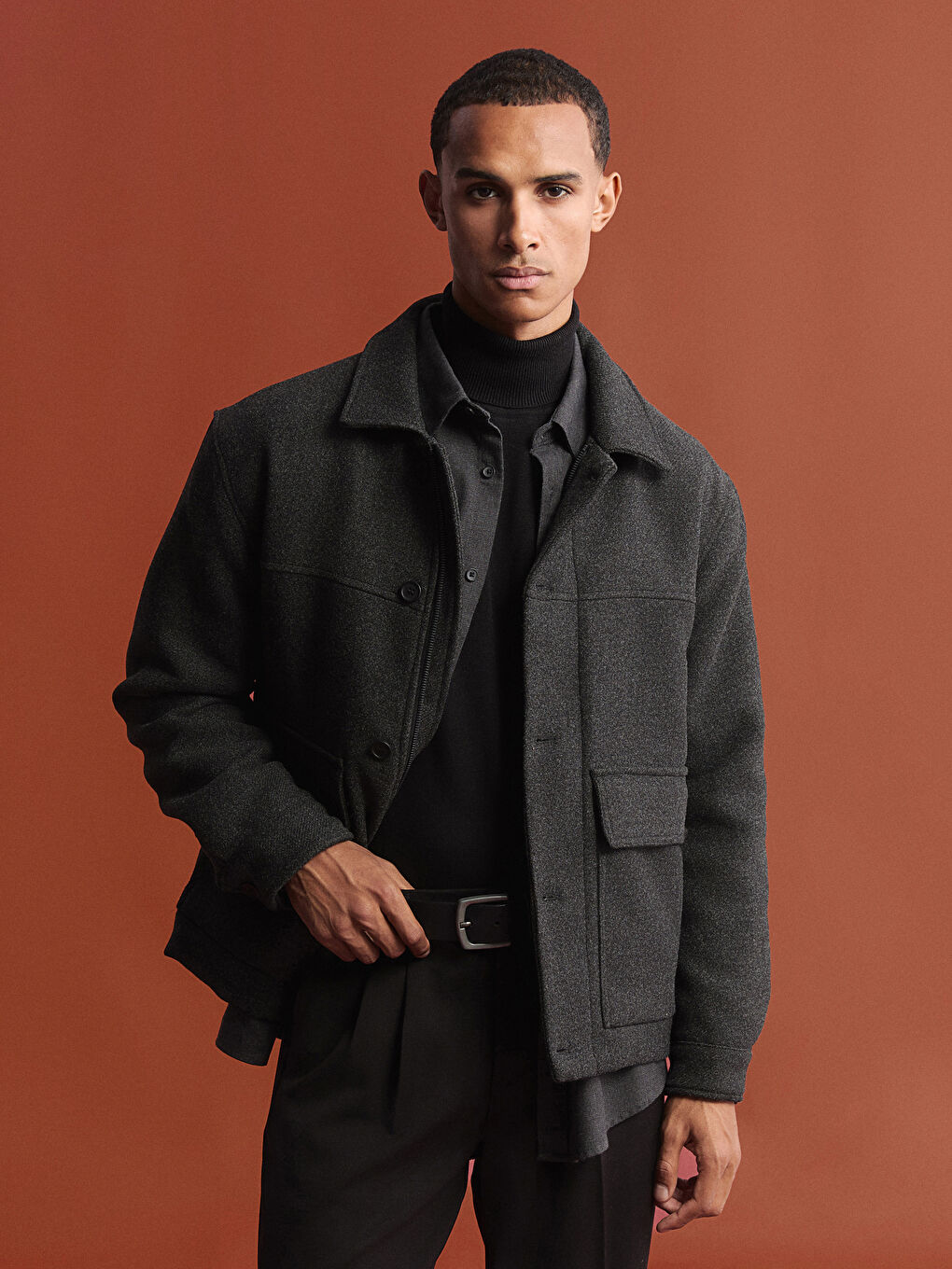 Стандартный крой пальто с отложным воротником для мужчин из каше