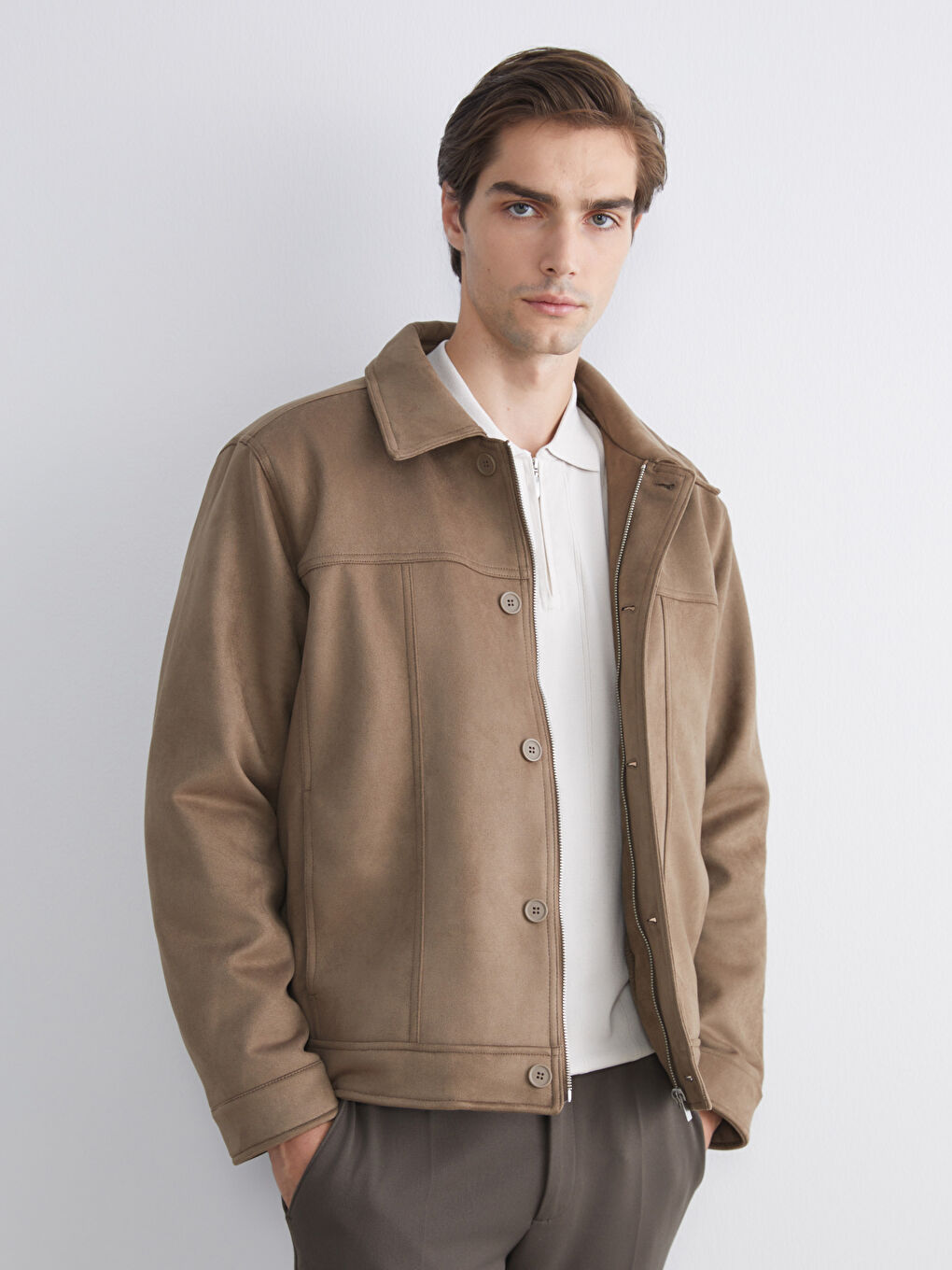 Bej Rahat Kalıp Gömlek Yaka Süet Erkek Mont