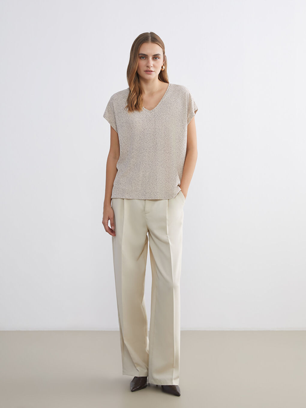 Әйелдер қоңыр Футболка-1