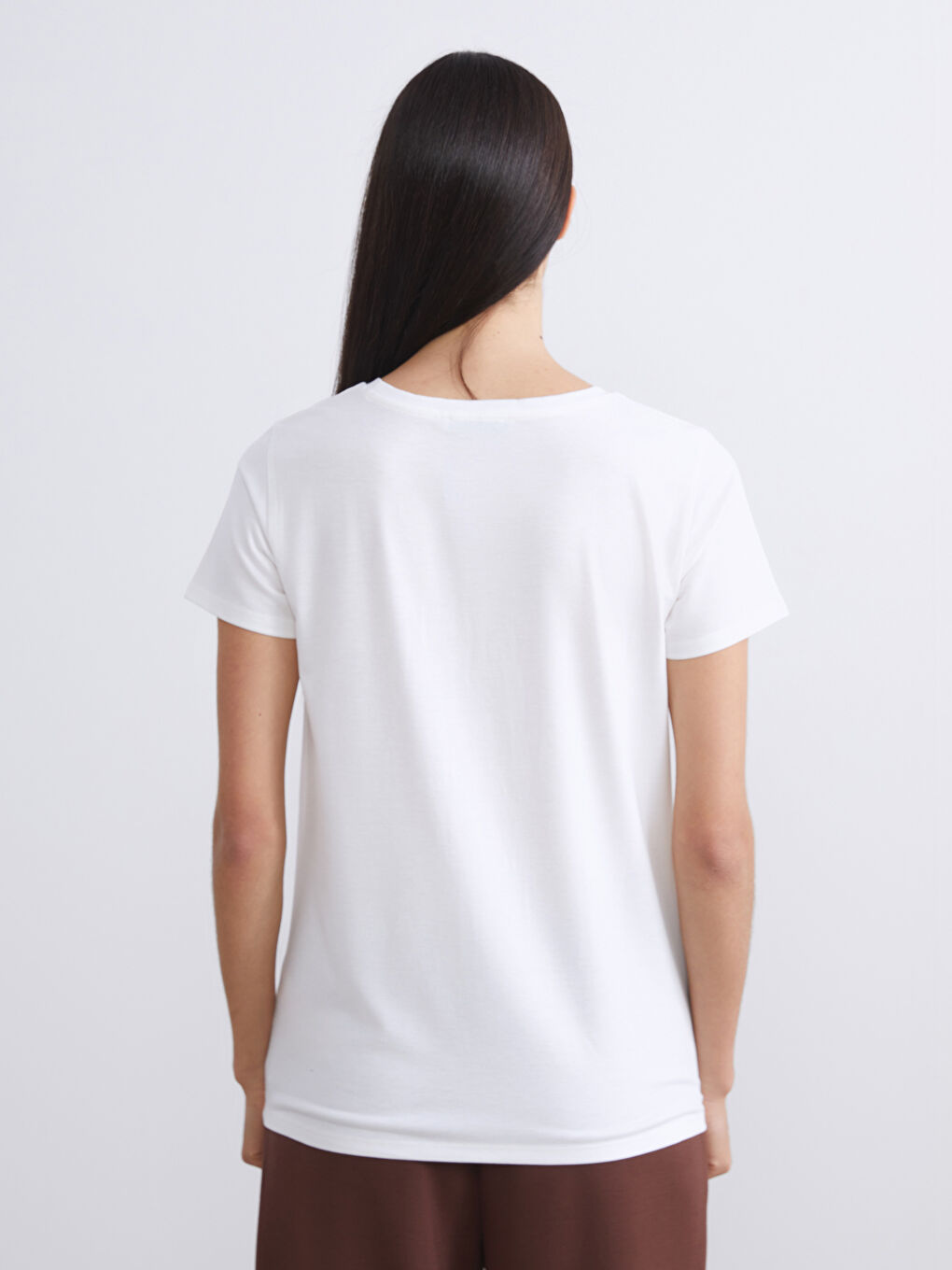 Ekru Bisiklet Yaka Baskılı Kadın Tişört-3