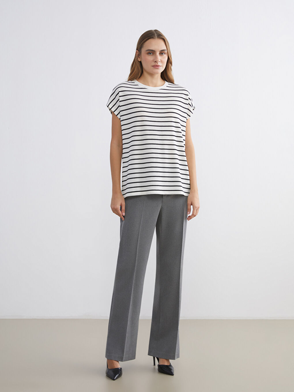 Әйелдер қара Футболка-1