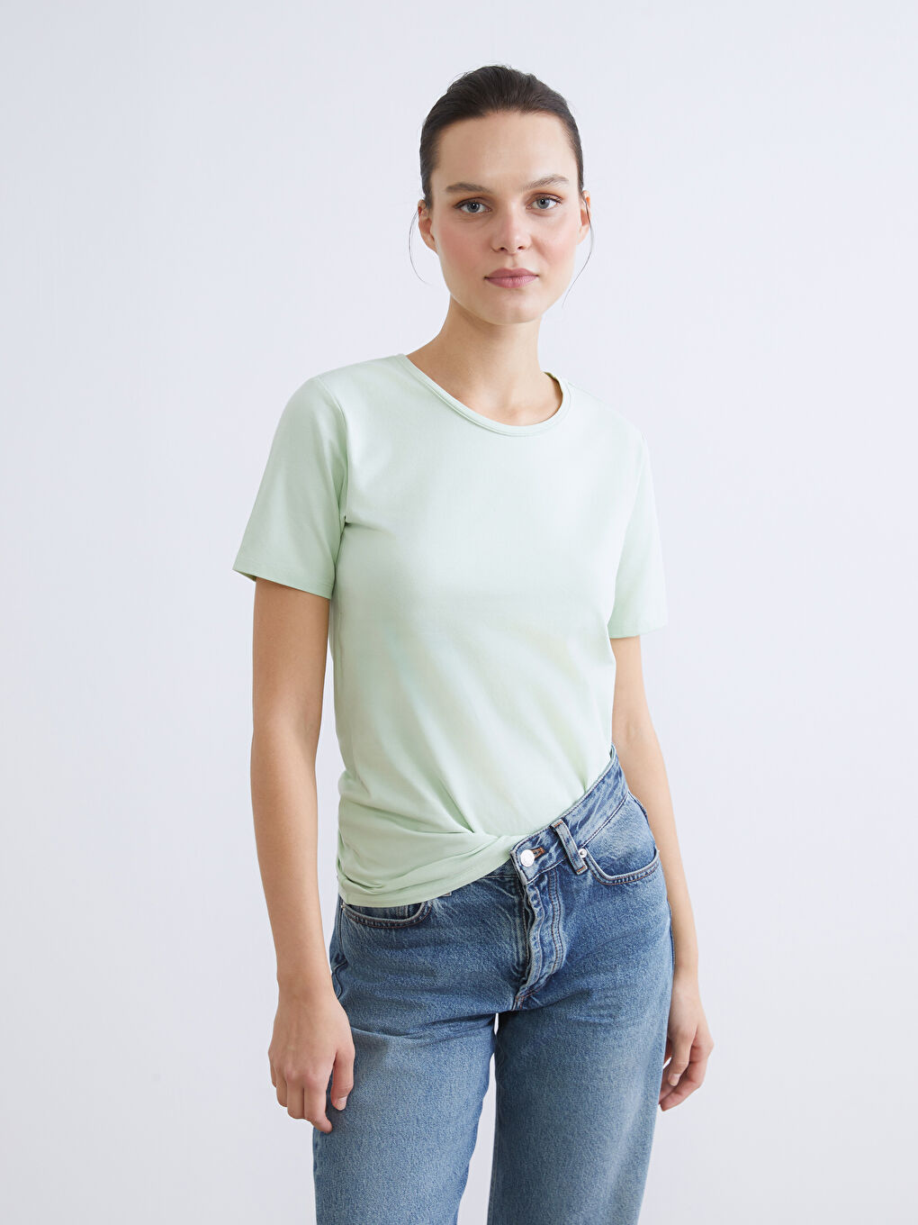 تي شيرت اخضر نساء