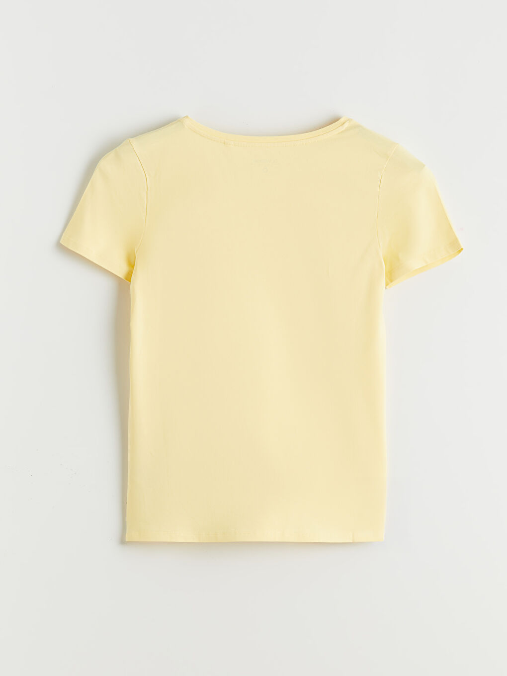 تي شيرت اصفر نساء-5