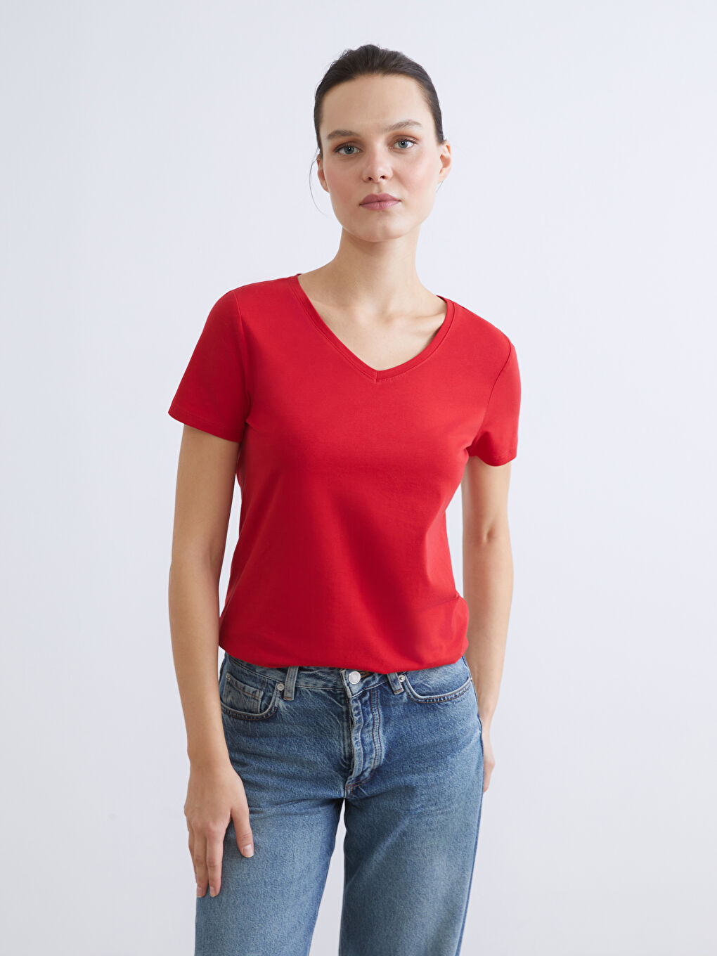 Әйелдер қызыл Футболка